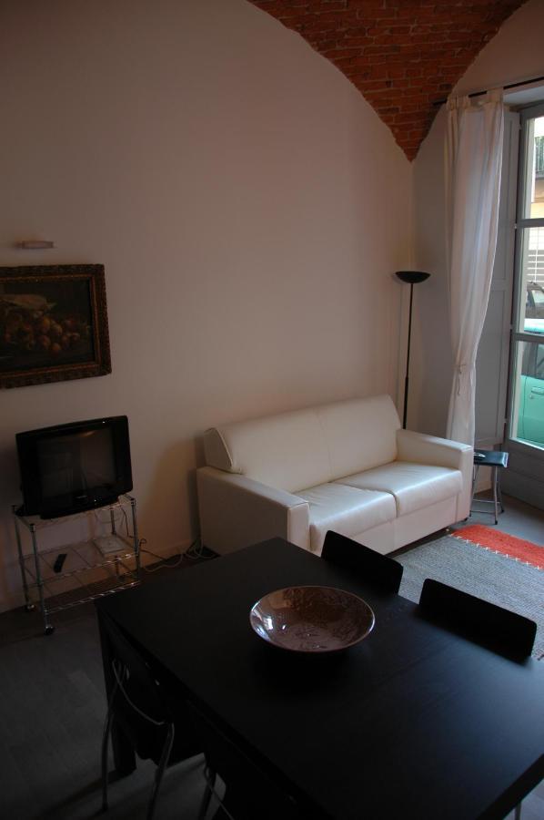 Accogliente Appartamento Tipo Loft Турин Экстерьер фото